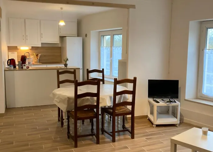 Spacieux A 3min Du Centre Apartment *